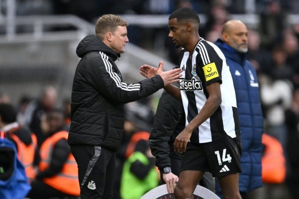 Huấn luyện viên Newcastle đã làm chứng cá nhân: Isaac đã bỏ lỡ chuyến lưu diễn châu Á, sự hồi hộp ch